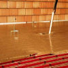 Характеристики на система за топла пода с помощта на метални разсейващи плочи...